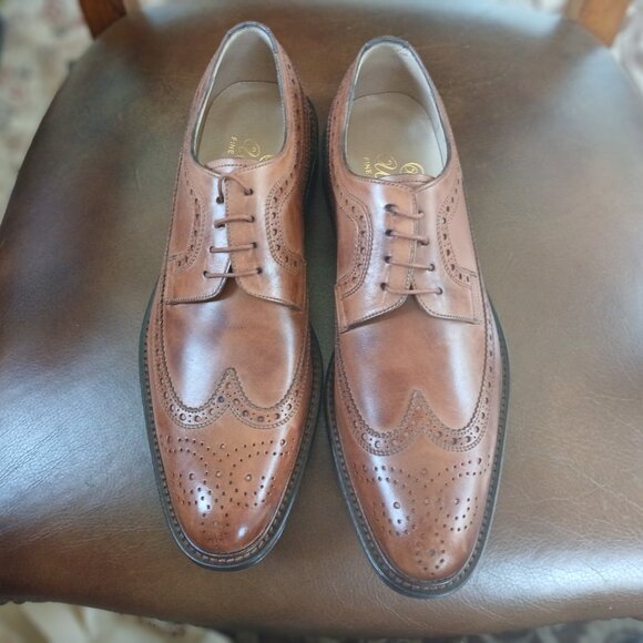 Gorgeous and sturdy mens leather oxfords. - Picture 1 of 6